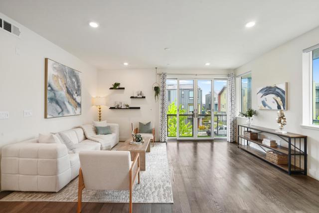 45109 Enlighten, Fremont CA: https://media.crmls.org/mediaz/ebf23be6-33df-4141-b5e8-ee4dd4ace813.jpg