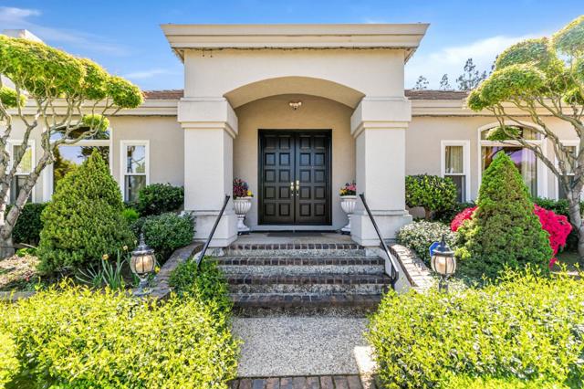 12308 Crayside Lane, Saratoga CA: https://media.crmls.org/mediaz/ebf33a70-b73e-4896-ab26-1091d10db4df.jpg