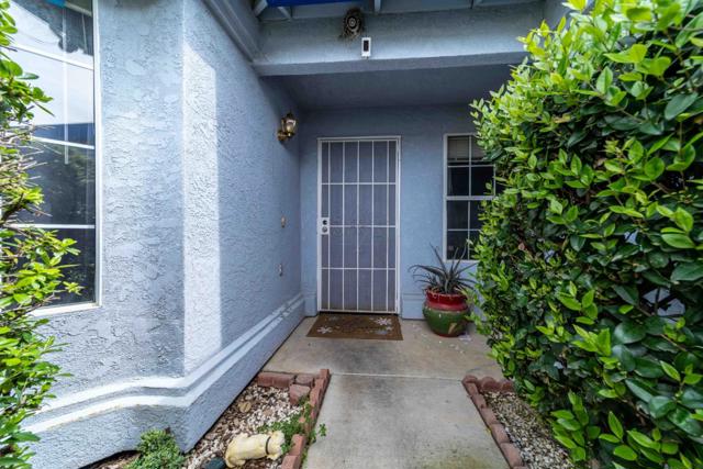 13714 Deleon Avenue, Gustine CA: https://media.crmls.org/mediaz/ebf38615-2258-4754-b5ad-37913a97795a.jpg