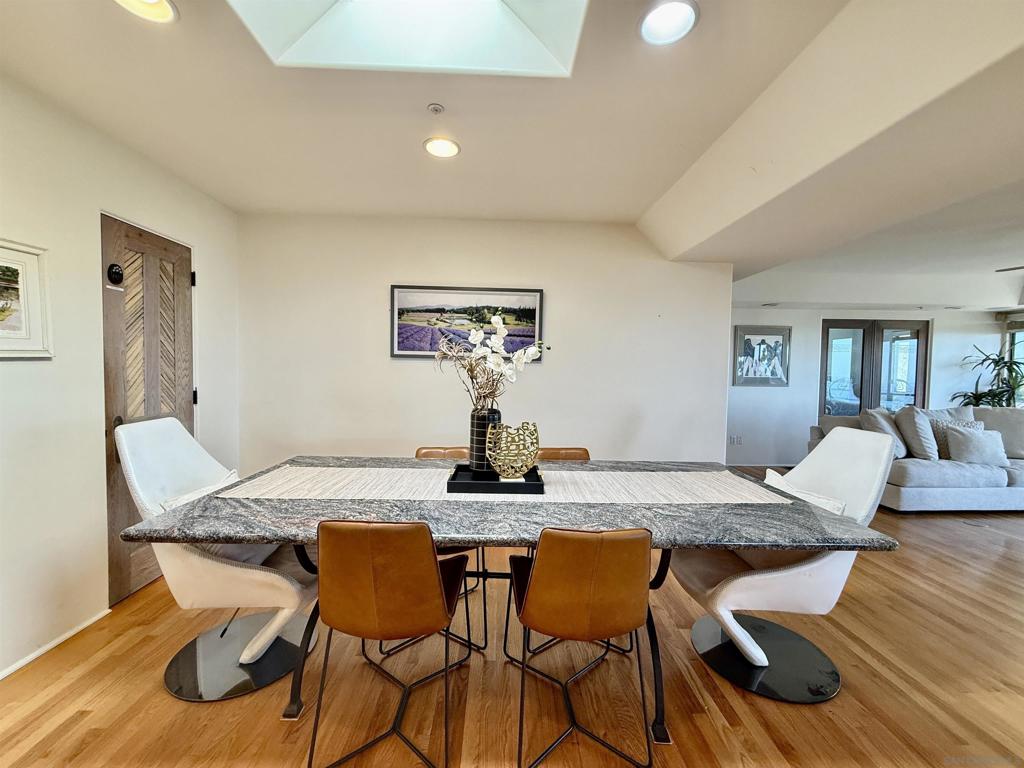 MLS #250029610SD image #19