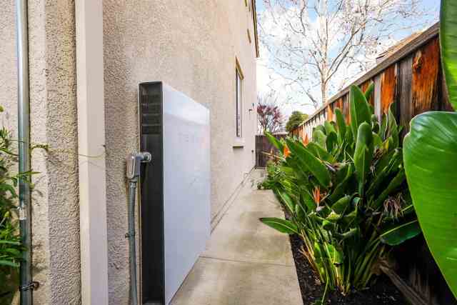 Image 37 of 44 For 327 Brookview Way