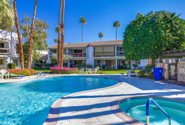 5225 E Waverly Drive, Palm Springs CA: https://media.crmls.org/mediaz/ebf86a8a-1c8d-41aa-b41f-b525699acc75.jpg