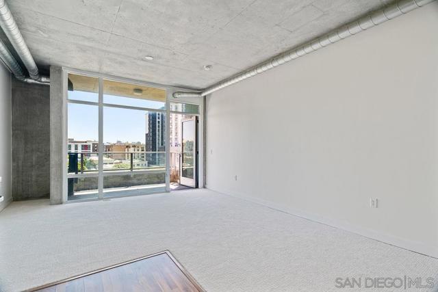 1080 Park Blvd, San Diego CA: https://media.crmls.org/mediaz/ebf8f08b-837c-4c54-9a08-81f064474391.jpg