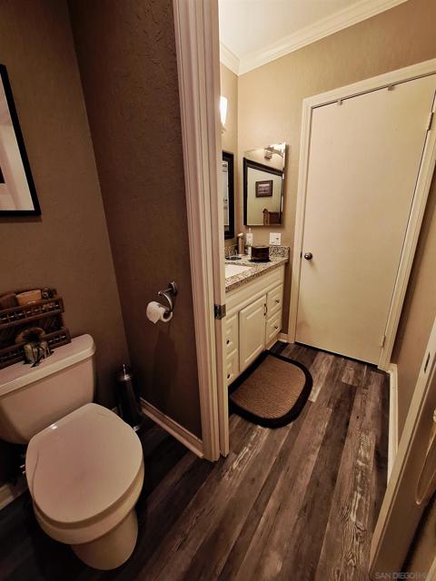 699 Ascot Dr, Vista CA: https://media.crmls.org/mediaz/ebf99df1-ed62-4ca9-b6e7-572883aa6ec7.jpg