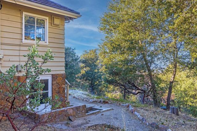 3306 Oak Grove, Julian CA: https://media.crmls.org/mediaz/ebfad162-3436-4a7e-b2f7-0c70ce608cca.jpg