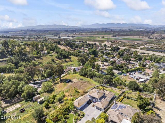 10885 Citrus Drive, Moorpark CA: https://media.crmls.org/mediaz/ebfbe69b-831c-4915-b497-aba44be7df0a.jpg