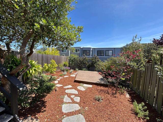 169 Brompton Avenue, San Francisco CA: https://media.crmls.org/mediaz/ebfc2285-9e10-41f5-bbbd-0b01bb082c2a.jpg