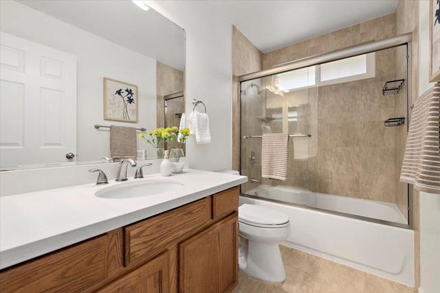 2914 Creek Point Drive, San Jose CA: https://media.crmls.org/mediaz/ebfc63c0-9298-4797-be9f-3d0542e28179.jpg