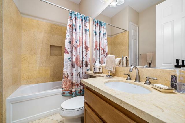 61436 Topaz Drive, La Quinta CA: https://media.crmls.org/mediaz/ebfc7d18-62c3-4540-975a-84f8e612354b.jpg