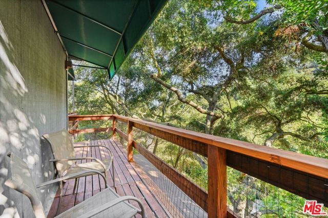 860 Old Topanga Canyon Road, Topanga CA: https://media.crmls.org/mediaz/ebfd6eac-556a-4e8e-962a-aaf0e545de77.jpg