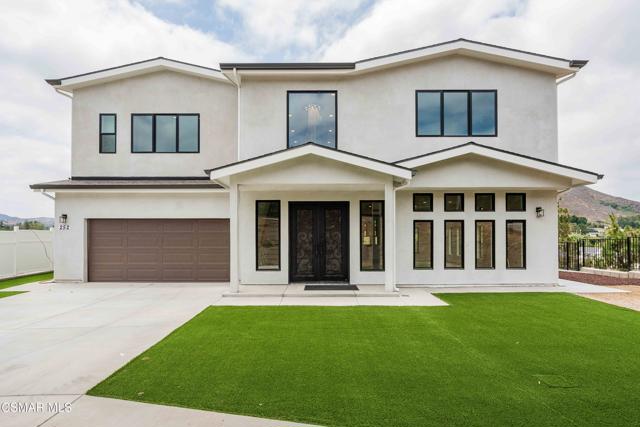 252 Capri Drive, Simi Valley CA: https://media.crmls.org/mediaz/ebfe8c24-c640-4276-b9d5-1ac79b5c73c0.jpg