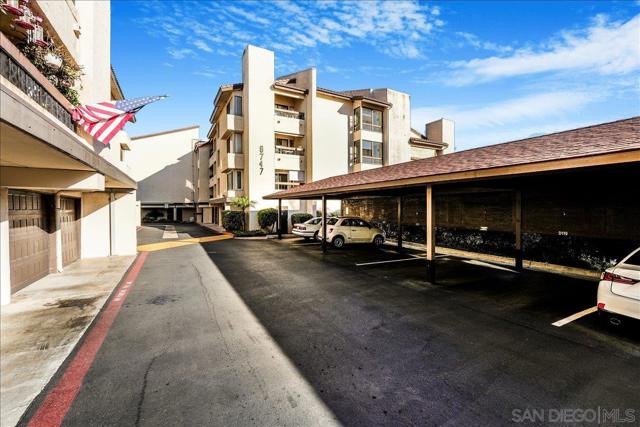 6747 Friars Rd, San Diego CA: https://media.crmls.org/mediaz/ebff8815-7123-4f6b-a967-cb53b2fd8865.jpg