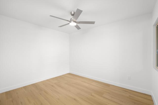 5523 Adobe Falls Road, San Diego CA: https://media.crmls.org/mediaz/ebffc39d-718f-4abc-84e5-d77f1ce2a67c.jpg