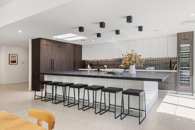 133 Columbia Drive, Rancho Mirage CA: https://media.crmls.org/mediaz/ec007db3-d4c9-400c-8bc2-31e0d027c16b.jpg