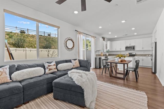 Detail Gallery Image 8 of 25 For 228 Hass Lane, Fallbrook,  CA 92028 - 3 Beds | 2/1 Baths