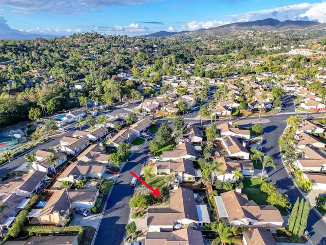 2132 Savona Court, Vista CA: https://media.crmls.org/mediaz/ec00dea3-8b76-4e19-8b59-0f2244a9d328.jpg