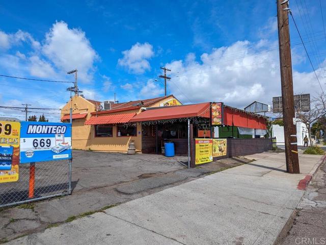 Image 9 of 34 For 3096 National Avenue