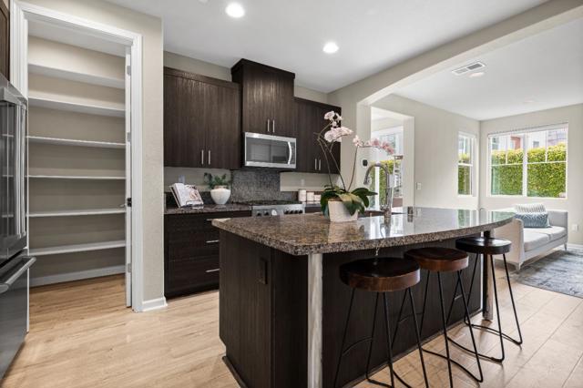 850 Maple Place, East Palo Alto CA: https://media.crmls.org/mediaz/ec023686-c013-4baf-8101-76ede3eb48e3.jpg