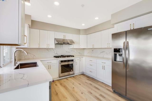 4579 Mangrove Dr, Dublin CA: https://media.crmls.org/mediaz/ec0262a8-ee35-4416-8ba0-9913b153377f.jpg
