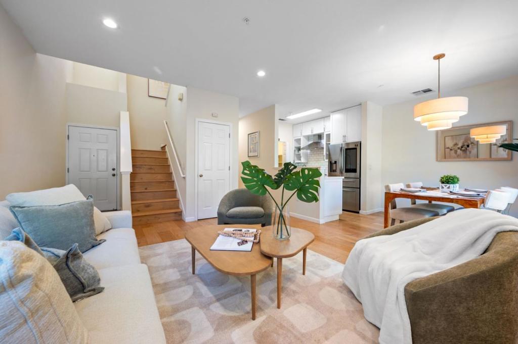 703 Star Jasmine Court