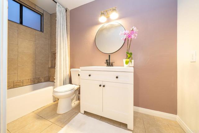 Detail Gallery Image 16 of 27 For 2136 Oceanside Bld, Oceanside,  CA 92054 - 2 Beds | 1 Baths