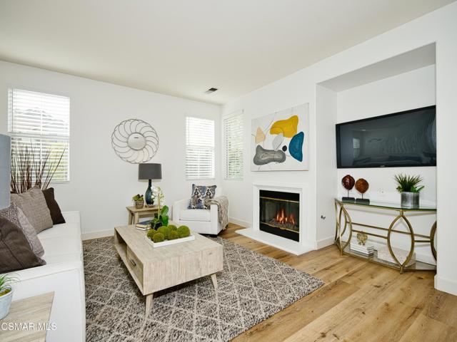 3127 La Casa Court, Thousand Oaks CA: https://media.crmls.org/mediaz/ec02fa63-095e-4b45-91b2-4b226b1f4a67.jpg