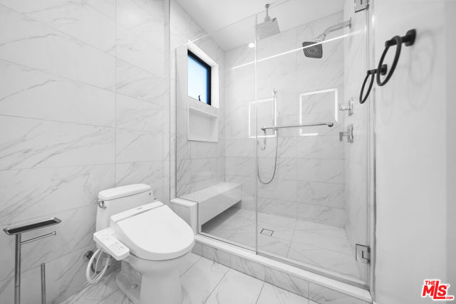 733 N Gramercy Place, Los Angeles CA: https://media.crmls.org/mediaz/ec031503-28a3-4812-8ac2-3cc152920a45.jpg