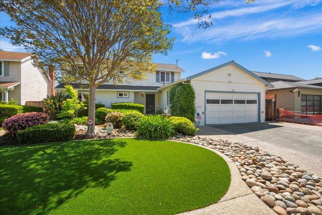 2330 Montezuma Drive, Campbell CA: https://media.crmls.org/mediaz/ec032b92-b3e0-4092-8307-0838531799f5.jpg
