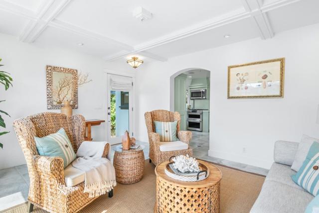 910 Pelton Avenue, Santa Cruz CA: https://media.crmls.org/mediaz/ec033fe1-4f70-4241-956b-8a9b1bd4fd20.jpg