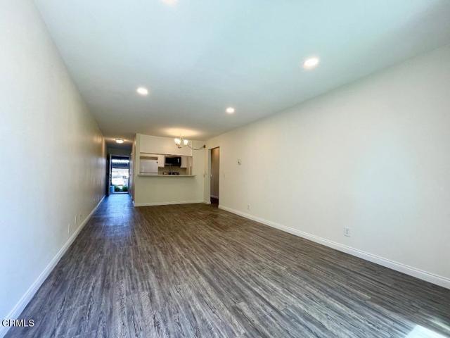 Detail Gallery Image 11 of 23 For 248 E Surfside Dr, Port Hueneme,  CA 93041 - 3 Beds | 2 Baths