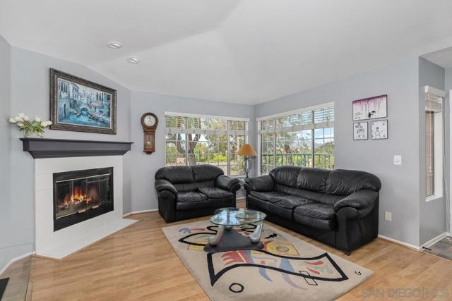 18557 Caminito Pasadero, San Diego CA: https://media.crmls.org/mediaz/ec04c028-c6f3-43a8-a6b8-4e265fdc3199.jpg