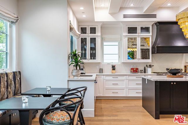 5162 Otis Avenue, Tarzana CA: https://media.crmls.org/mediaz/ec052af8-d72c-4432-9e78-489b907cd95b.jpg