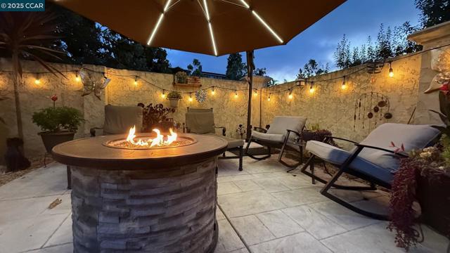 1033 LANTERN BAY, Hercules CA: https://media.crmls.org/mediaz/ec06c7e5-b275-4363-b48f-bc8731bdf629.jpg