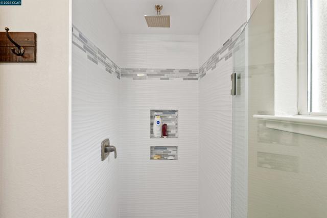 110 Costanza Drive, Martinez CA: https://media.crmls.org/mediaz/ec06cbb7-c7c0-44ca-be9c-1ee2d4db7765.jpg