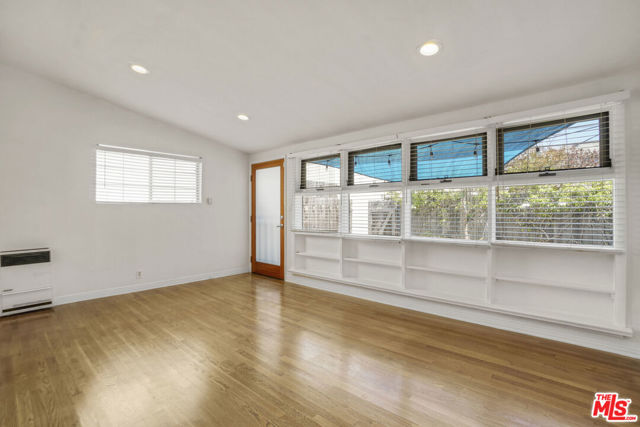 2404 Ocean Park Boulevard, Santa Monica CA: https://media.crmls.org/mediaz/ec071ee5-35d6-4661-91e6-bfc615175996.jpg