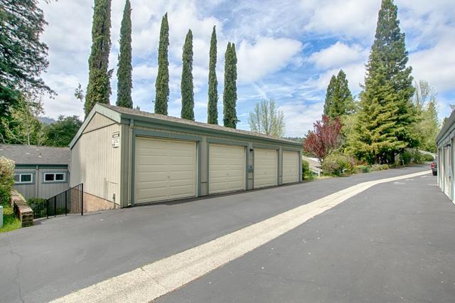 281 Anchor Court, Boulder Creek CA: https://media.crmls.org/mediaz/ec078819-a04c-43d1-9d88-b8df229ba046.jpg