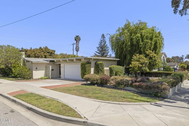 Detail Gallery Image 3 of 28 For 4232 De Paul St, Ventura,  CA 93003 - 3 Beds | 2 Baths