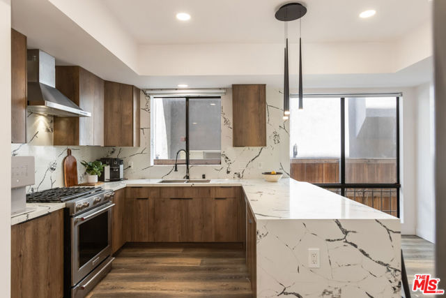 1210 N Kings Road, West Hollywood CA: https://media.crmls.org/mediaz/ec083826-0f0d-428a-b433-cd70ae752de1.jpg