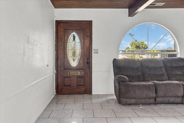 1238 Granada Avenue, Salinas CA: https://media.crmls.org/mediaz/ec0859dc-ede6-4467-94f0-a5f7b3cf6575.jpg