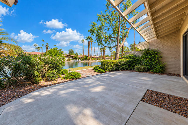 86 Palomino Circle, Palm Desert, CA 92211