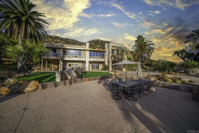 Image 36 of 75 For 14949 Presilla Dr