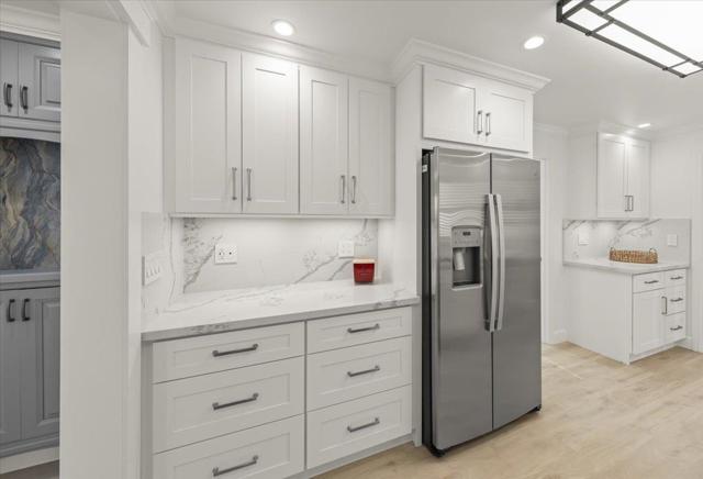 272 Clay Street, Monterey CA: https://media.crmls.org/mediaz/ec09a755-4b44-47cd-a15e-50eec8abbd53.jpg