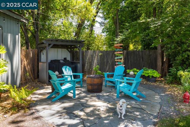 506 Shelly Dr, Pleasant Hill CA: https://media.crmls.org/mediaz/ec0a0c1d-2003-4106-8801-4c5dc64c62ea.jpg