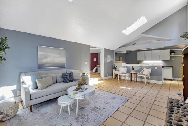 695 Creek Drive, Boulder Creek CA: https://media.crmls.org/mediaz/ec0abe2a-2ca0-41e3-8113-21f189ae5756.jpg