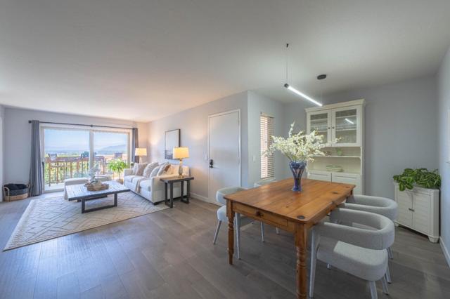 1105 Golden Oaks Lane, Monterey CA: https://media.crmls.org/mediaz/ec0b1204-8709-49f9-bbc6-b4057e74ae95.jpg