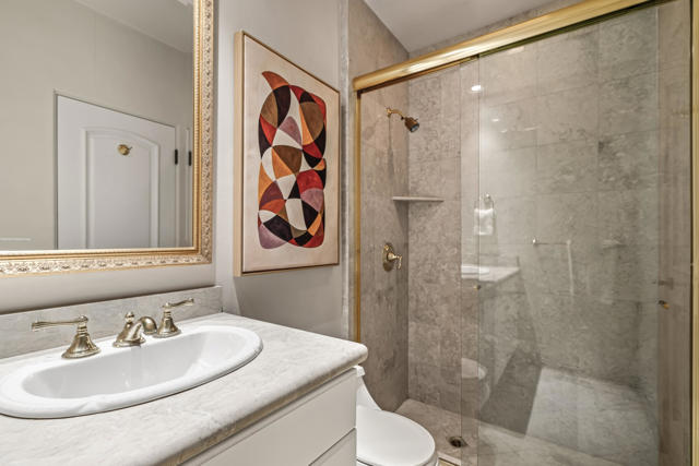 835 N Avenida Palmas, Palm Springs, CA 92262