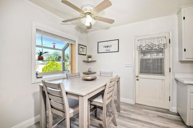 Detail Gallery Image 3 of 12 For 520 Starling Dr, Vista,  CA 92083 - 3 Beds | 1/1 Baths