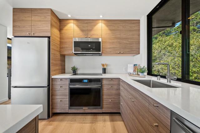 600 Seaview Terrace, La Selva Beach CA: https://media.crmls.org/mediaz/ec0caabc-d9e2-457f-ab72-e4625c074d44.jpg