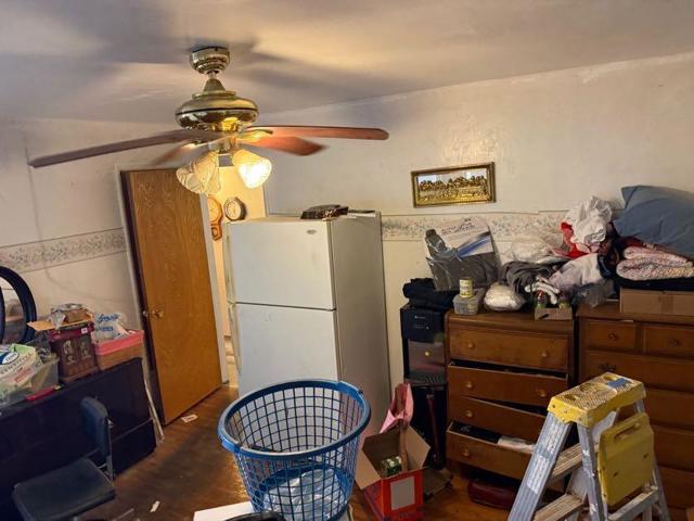 160 N Santa Rosa Street, Los Banos CA: https://media.crmls.org/mediaz/ec0d4d29-7864-47cb-a5c0-a230675e16c8.jpg