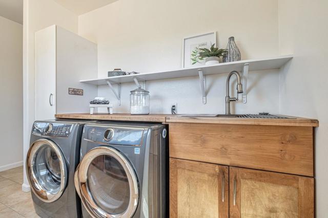 125 Zanzibar Drive, Aptos CA: https://media.crmls.org/mediaz/ec0d5366-22d4-41ac-a642-cb807e373eda.jpg